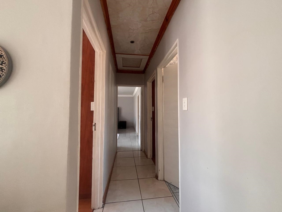 To Let 3 Bedroom Property for Rent in Mandela View Free State